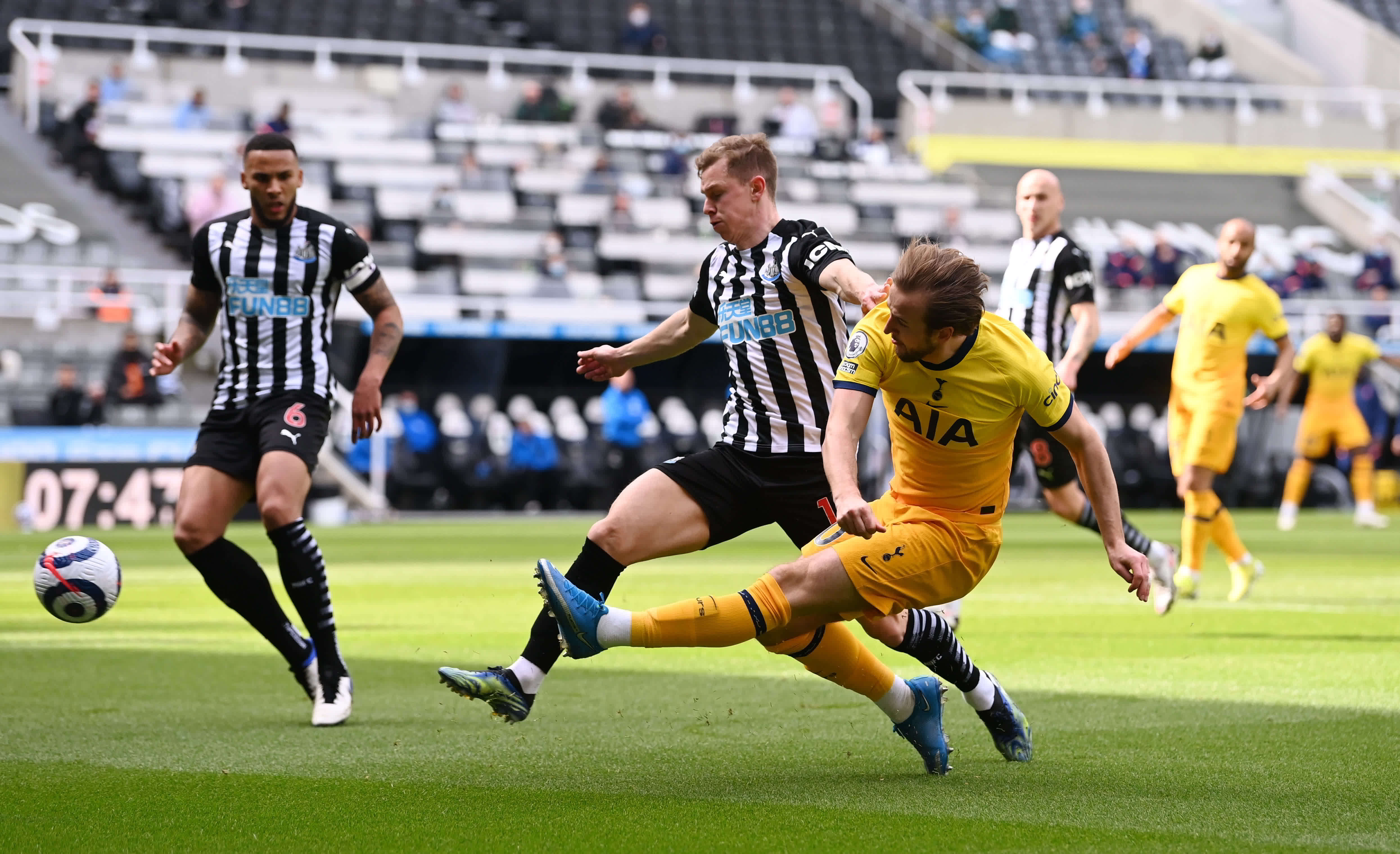 主力中场球 主力中场球